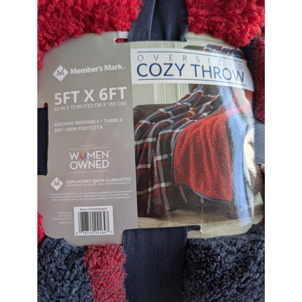 NIB Members Mark Oversized Cozy Throw - Picture 2 of 3